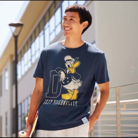 Disney Donald Duck “Best Personality'' tee shirt. - Picture 5 of 6
